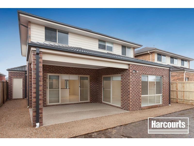 84 Thunderbolt Drive, Cranbourne East VIC 3977