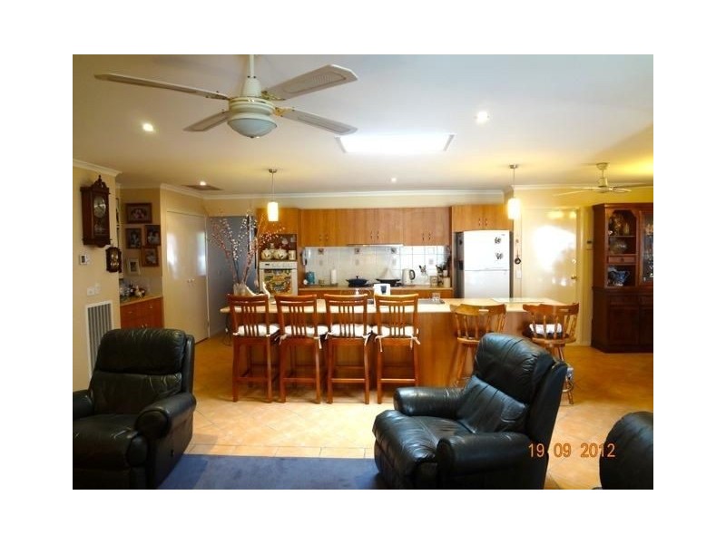 36 Hunt Club Boulevard, Cranbourne East VIC 3977