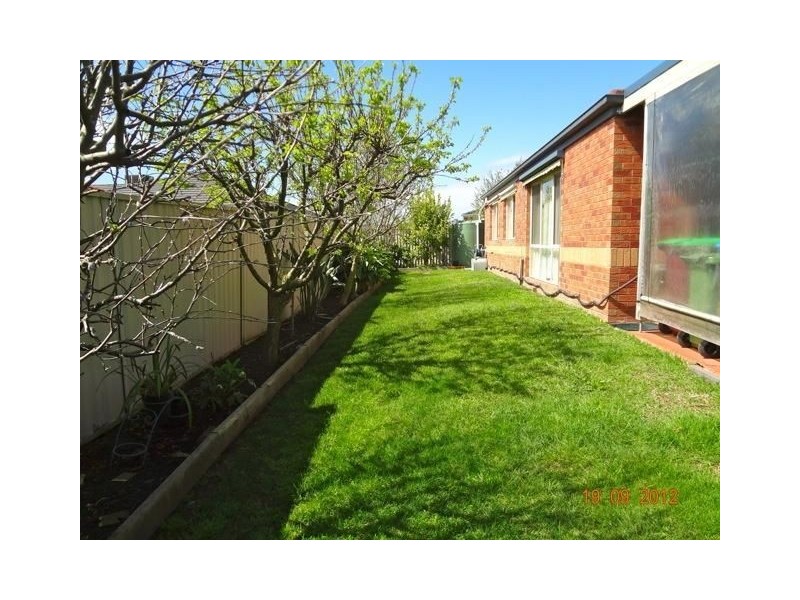 36 Hunt Club Boulevard, Cranbourne East VIC 3977