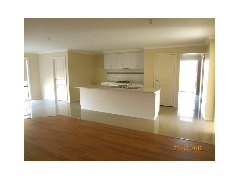 1 Kildare View, Cranbourne VIC 3977