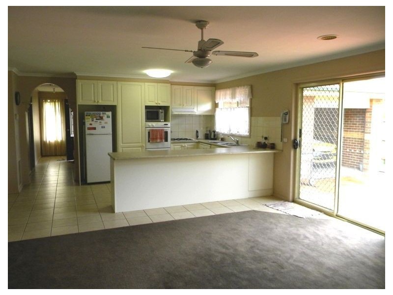 5 Sinatra Way, Cranbourne East VIC 3977