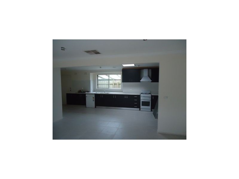 45 Loch Street, Cranbourne VIC 3977