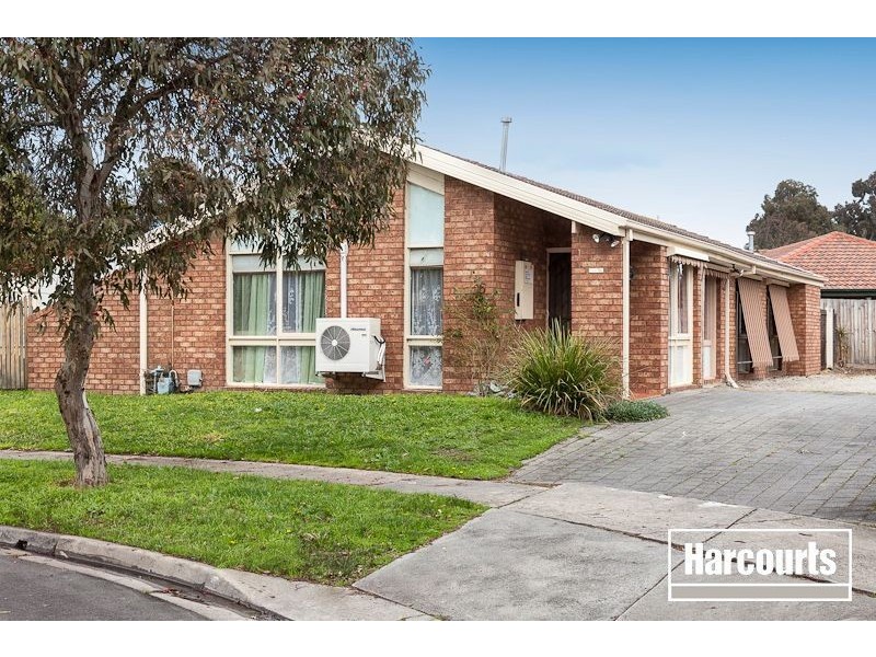 5 Bass Court, Cranbourne North VIC 3977