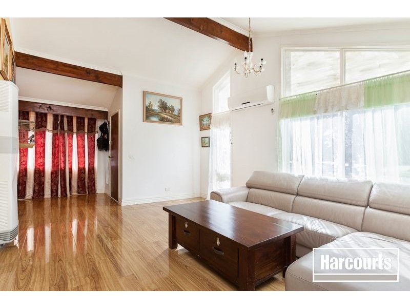 5 Bass Court, Cranbourne North VIC 3977