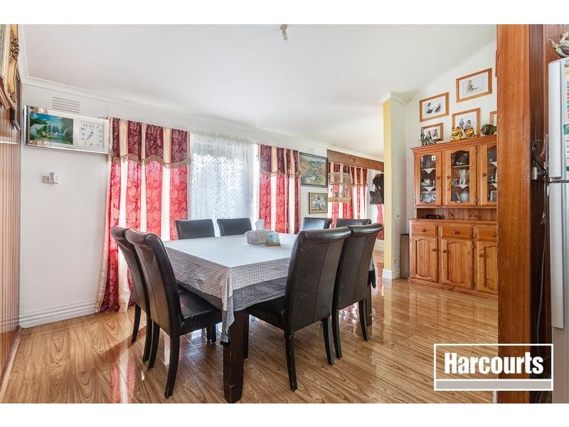 5 Bass Court, Cranbourne North VIC 3977