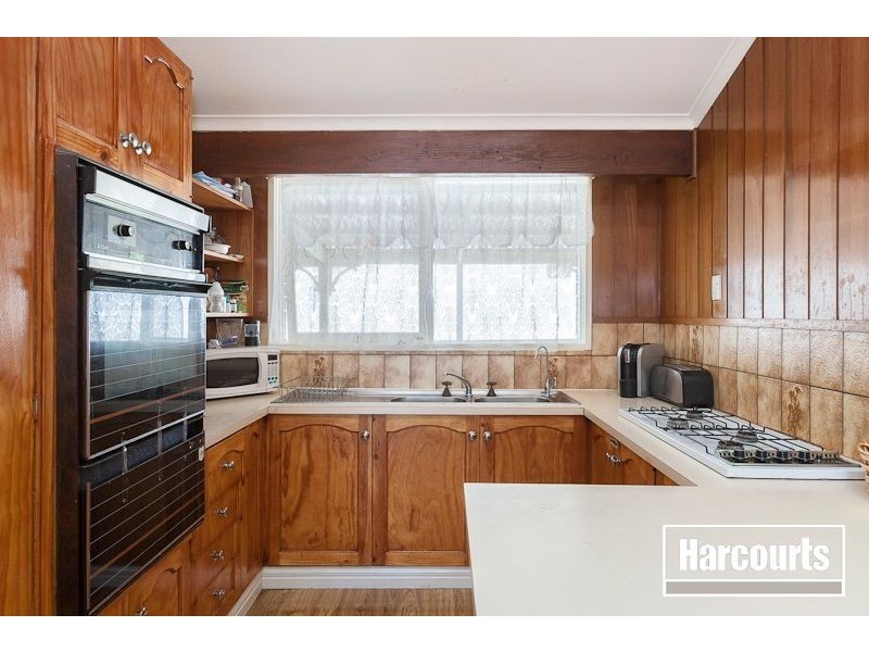 5 Bass Court, Cranbourne North VIC 3977