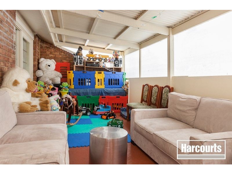 5 Bass Court, Cranbourne North VIC 3977