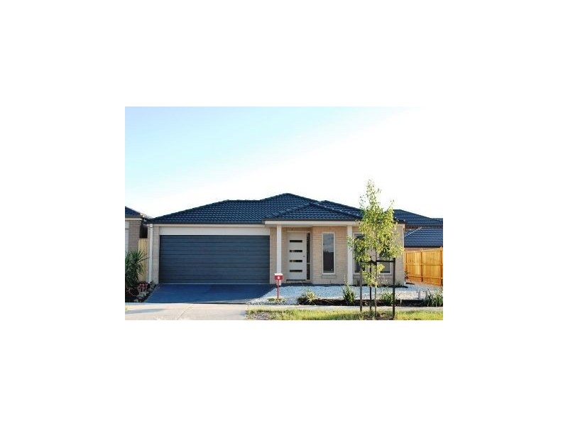 6 Elysian Place, Cranbourne West VIC 3977
