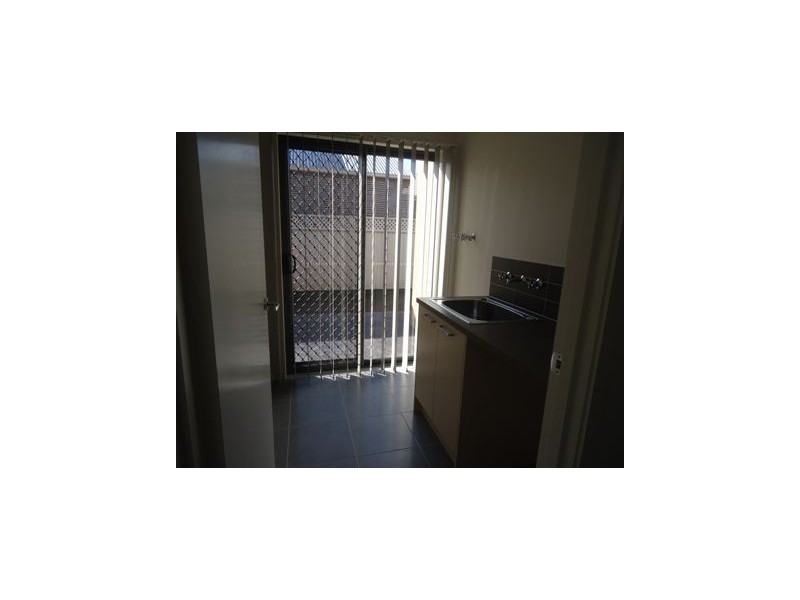 7 Kemsley Green, Cranbourne East VIC 3977