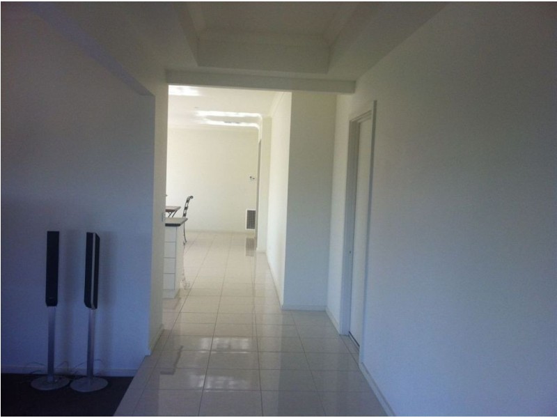 8 Maintop Ridge, Cranbourne South VIC 3977