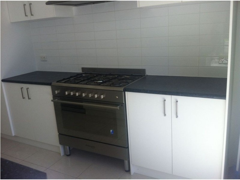 8 Maintop Ridge, Cranbourne South VIC 3977