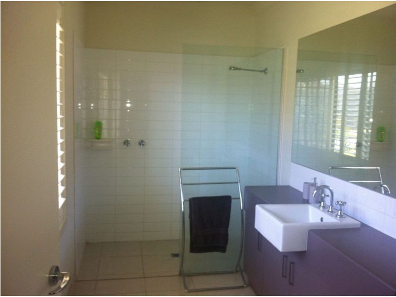 8 Maintop Ridge, Cranbourne South VIC 3977