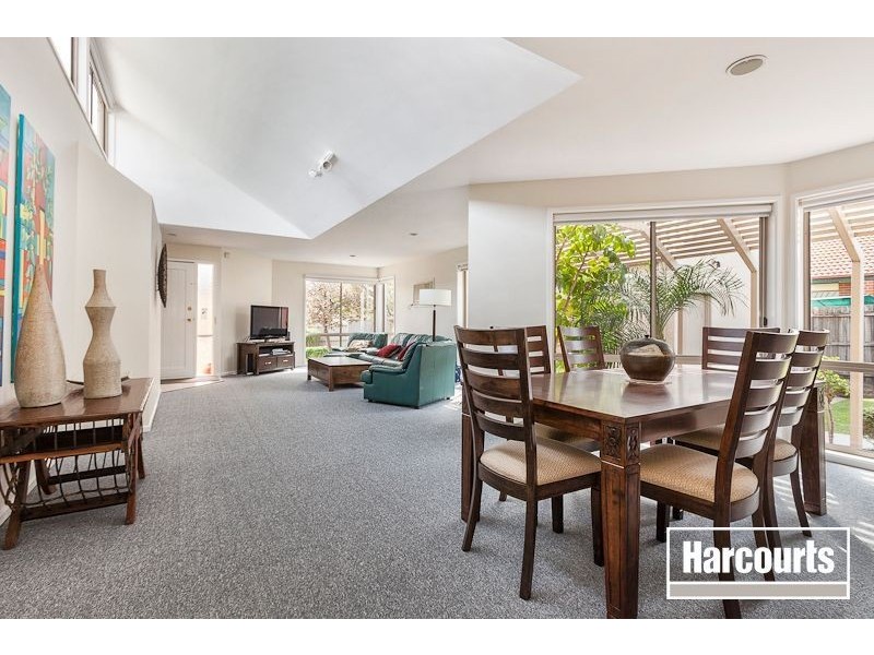 28 William Road, Berwick VIC 3806