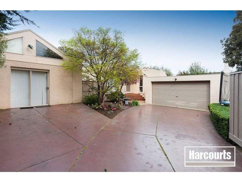 28 William Road, Berwick VIC 3806