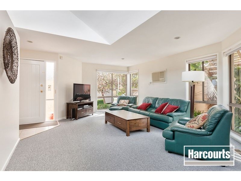 28 William Road, Berwick VIC 3806