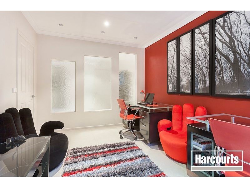 32 Bushlark Court, Berwick VIC 3806