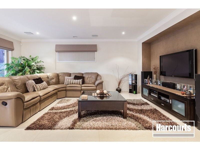 32 Bushlark Court, Berwick VIC 3806