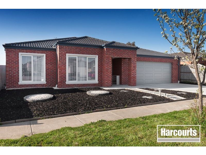 31 Baddeley Circuit, Cranbourne North VIC 3977