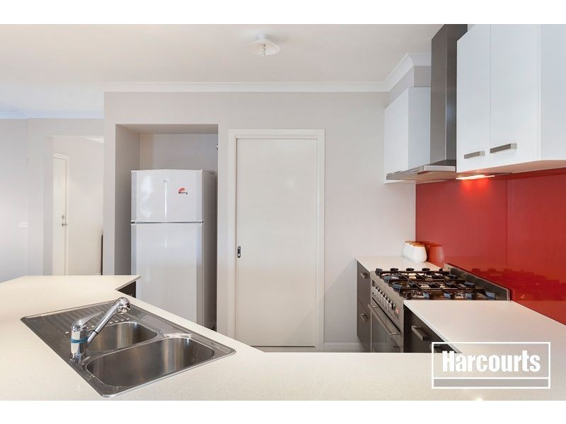 31 Baddeley Circuit, Cranbourne North VIC 3977