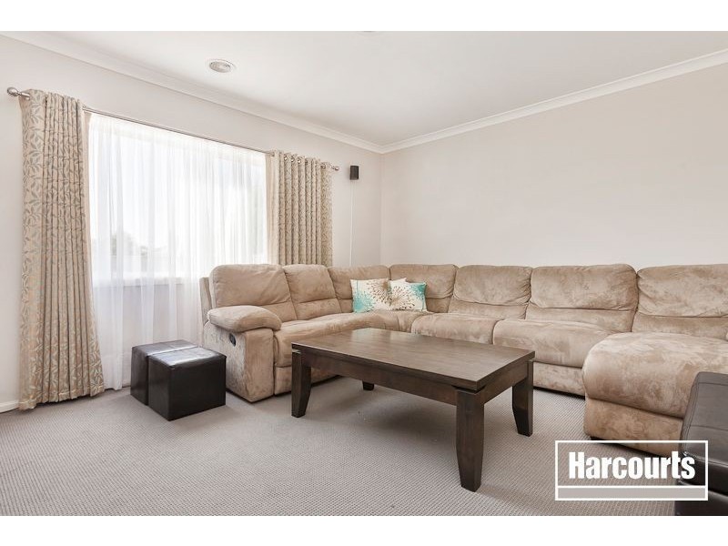 31 Baddeley Circuit, Cranbourne North VIC 3977