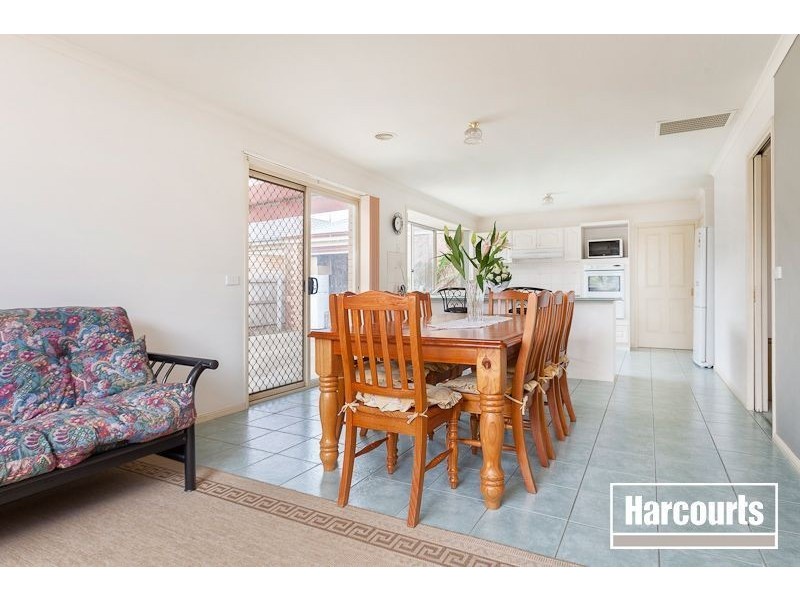 9 Pirita Place, Cranbourne West VIC 3977