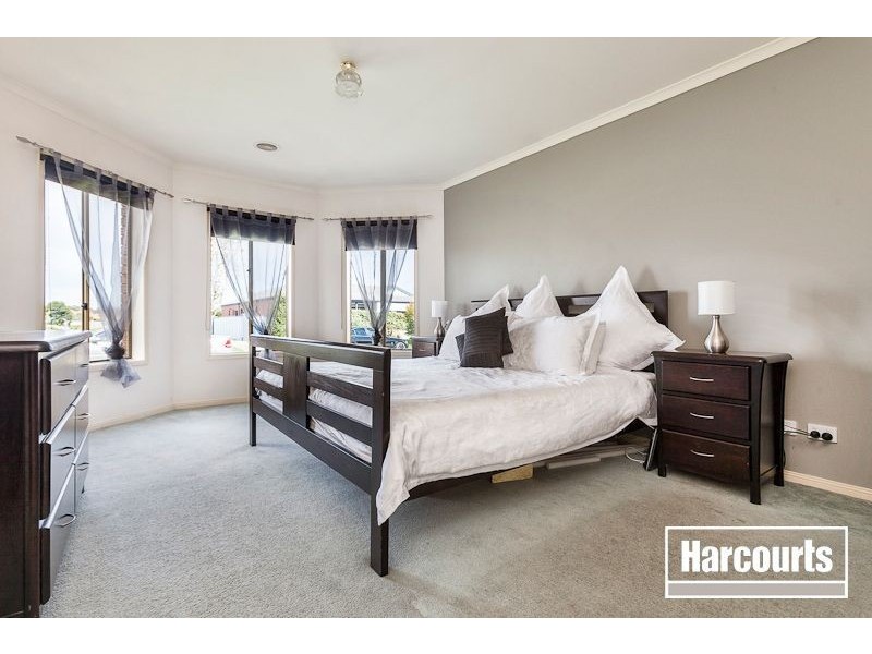 9 Pirita Place, Cranbourne West VIC 3977