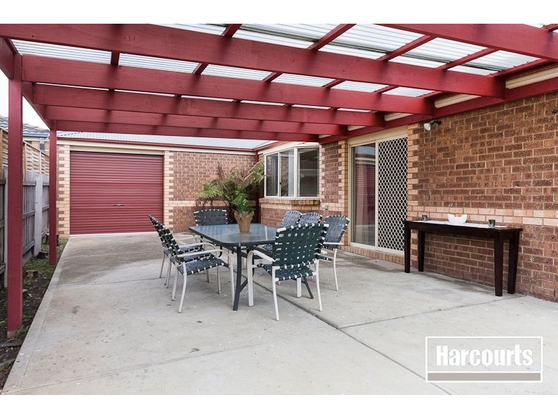 9 Pirita Place, Cranbourne West VIC 3977