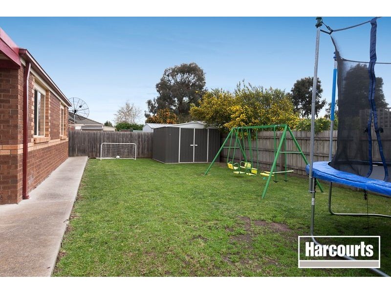 9 Pirita Place, Cranbourne West VIC 3977