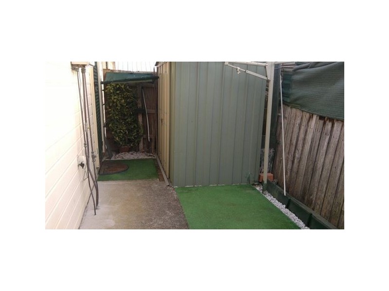11/4 Foot Street, Frankston VIC 3199