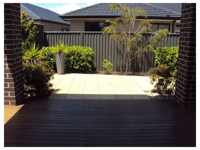 10 Kindred Avenue, Cranbourne North VIC 3977