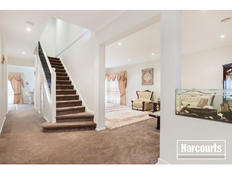 5 Majestic Boulevard, Cranbourne VIC 3977