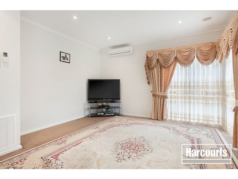 5 Majestic Boulevard, Cranbourne VIC 3977