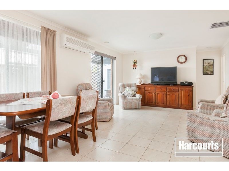 5 Ebony Street, Cranbourne VIC 3977