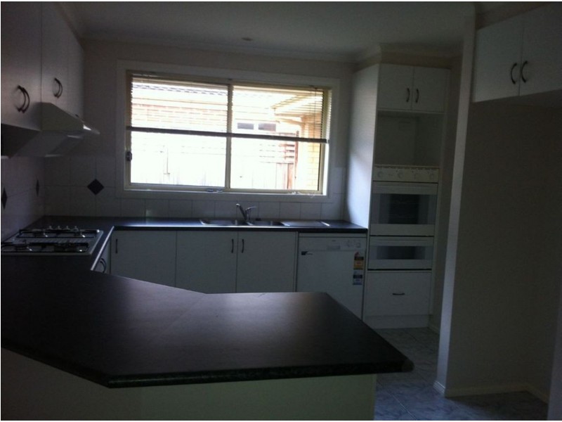 3 Watts Terrace, Pakenham VIC 3810