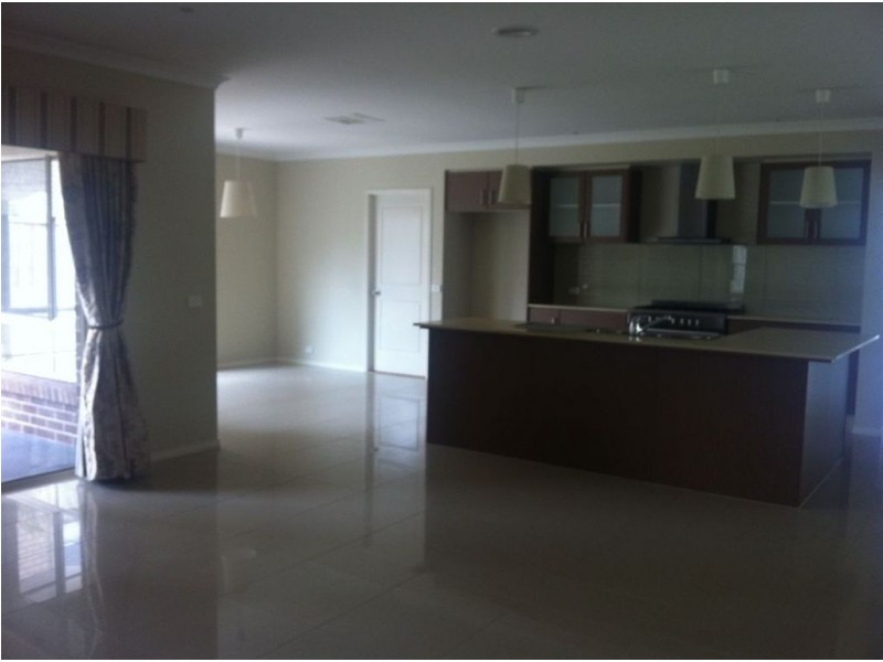 50 Grices Road, Berwick VIC 3806