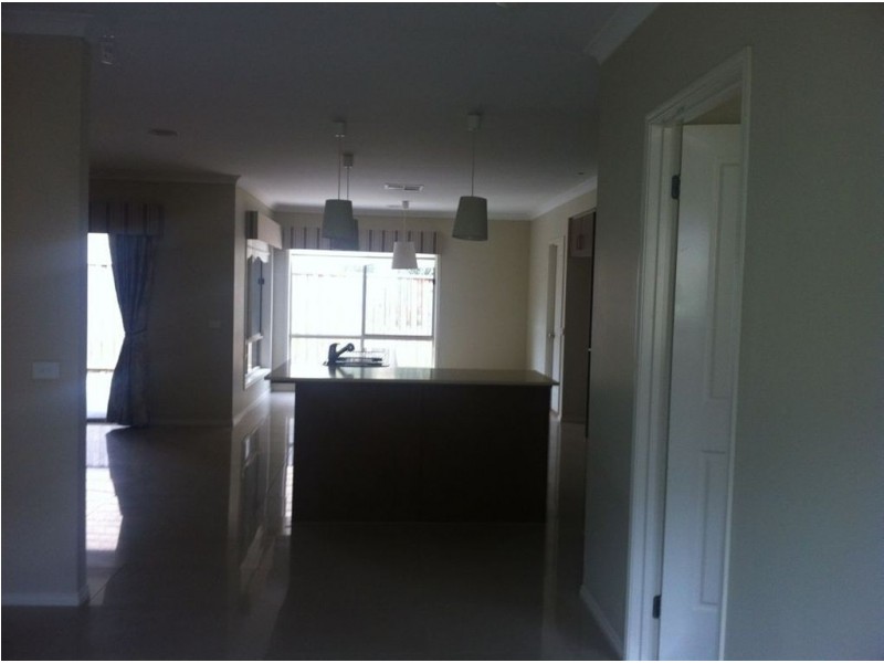 50 Grices Road, Berwick VIC 3806