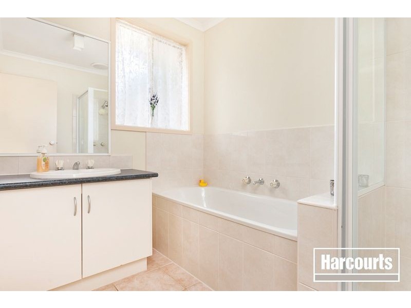 2/3 Wang Court, Cranbourne VIC 3977