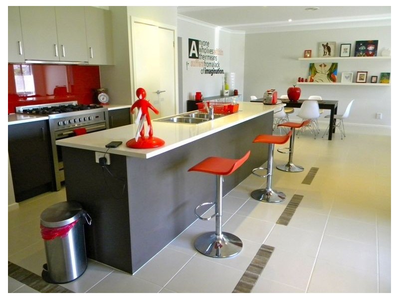 9 Avocet Close, Blind Bight VIC 3980