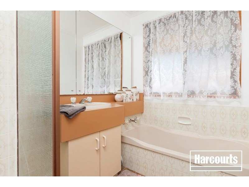 6 Mayune Court, Cranbourne VIC 3977