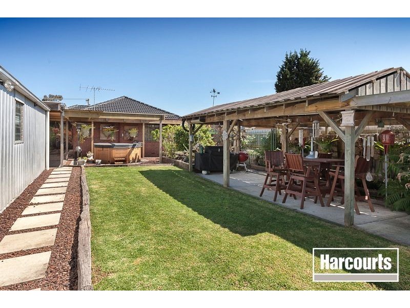 6 Mayune Court, Cranbourne VIC 3977