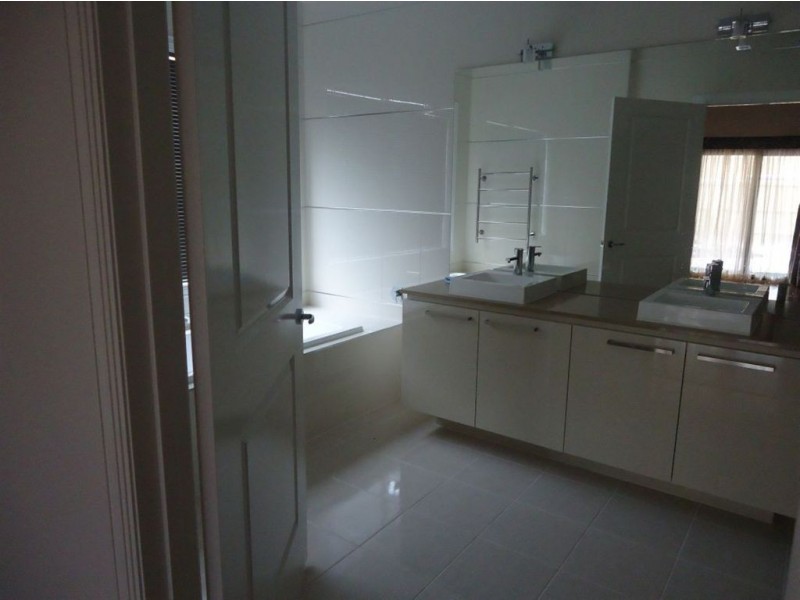 26 Kess Grove, Lyndhurst VIC 3975