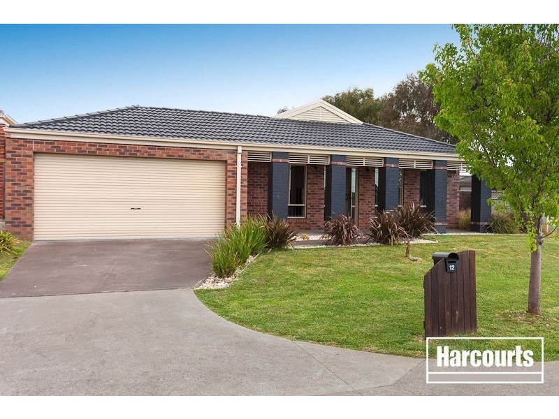 12 Thenford Close, Cranbourne East VIC 3977