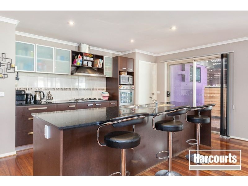 12 Thenford Close, Cranbourne East VIC 3977