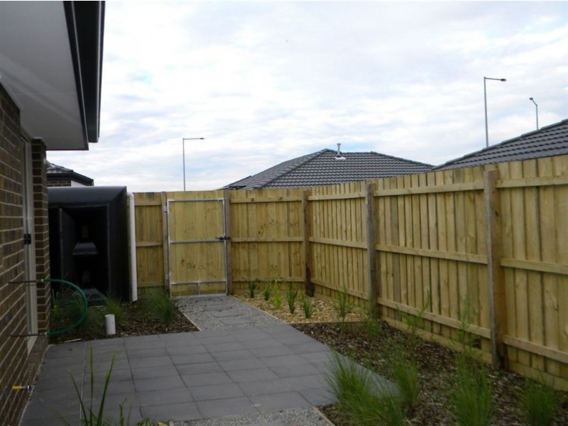 4/54-56 Bowen Street, Cranbourne VIC 3977