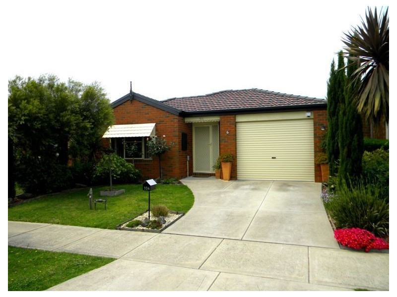 10 A Providence Drive, Cranbourne West VIC 3977