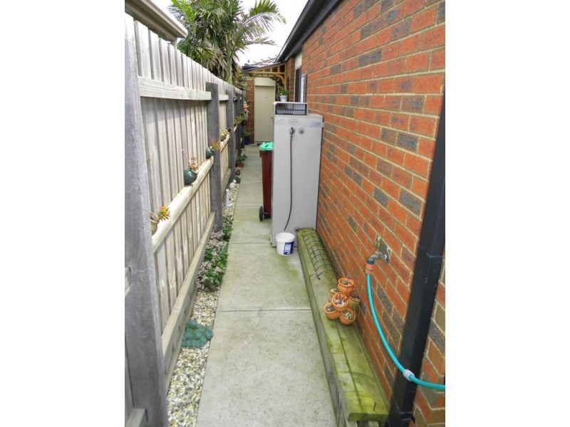 10 A Providence Drive, Cranbourne West VIC 3977