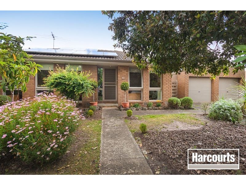 9 Ambleside Crescent, Berwick VIC 3806