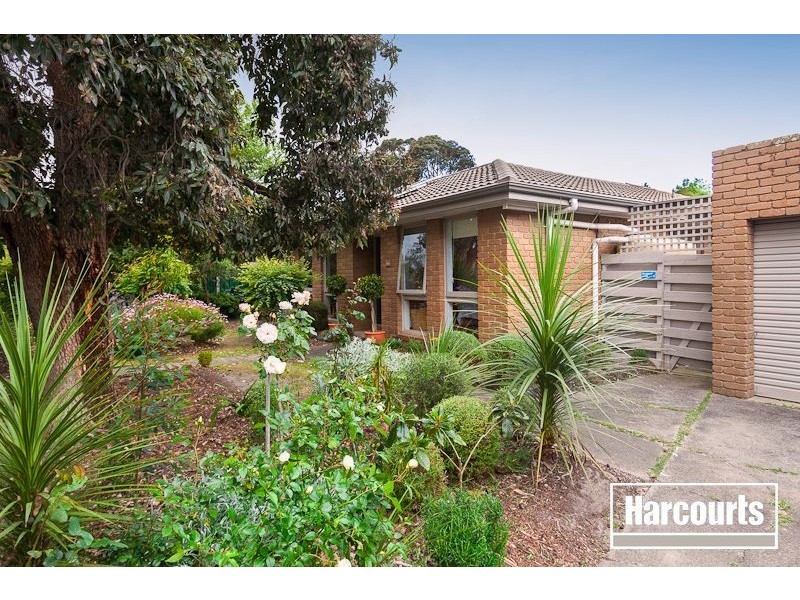 9 Ambleside Crescent, Berwick VIC 3806