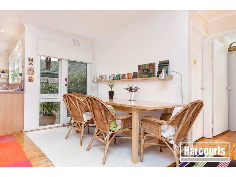 9 Ambleside Crescent, Berwick VIC 3806