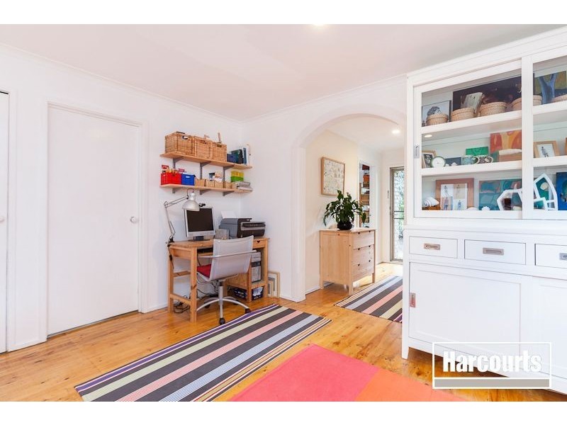 9 Ambleside Crescent, Berwick VIC 3806